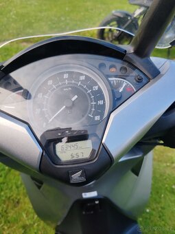 Honda SH125 - 4
