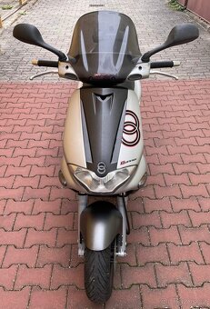 Skútr Gilera Runner VX200 M24 5/2003 - 4