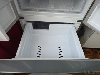 ARISTON HOTPOINT E4D - NEREZOVÁ AMERICKÁ LEDNICE MRAZNIČKA - 4