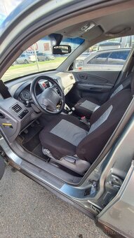 Hyundai Tucson - 4