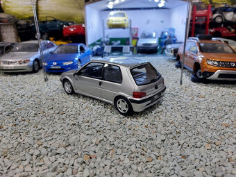 model auta Peugeot 106 Quiksilver Otto mobile 1:18 - 4