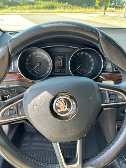 🚗 Škoda Superb Combi 2.0 TDI, 4x4 DSG, Elegance (125 kW) - 4