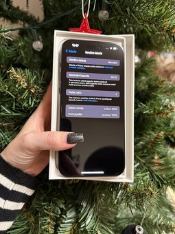 Nový IPhone 15 Plus - 4