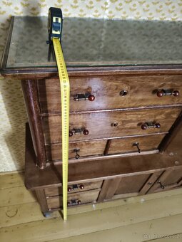 Dřevěná skříňka - 4