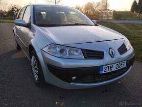 Prodám Renault Magane 1.4i 16V 72Kw r.v.2007 facelift - 4