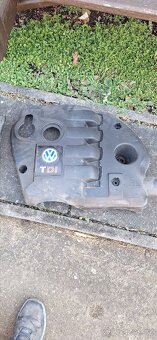 Horni originalni kryty motoru VW. - 4
