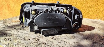 Prodam orig.svetlomet na Seat Alhambra 2 rv .2005 - 4