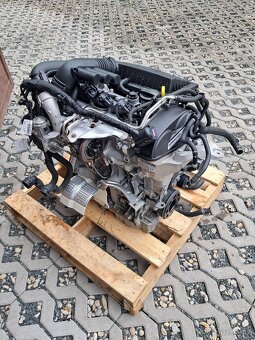 Motor 1,2 TSI 81kw Typ: CJZ top stav kompletní - 4