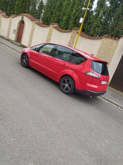 Prodám Ford s Max 7 míst - 4