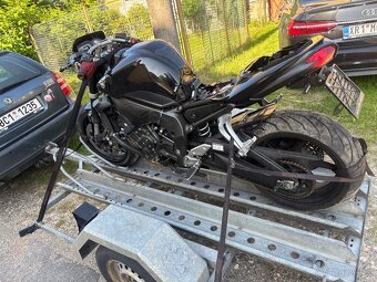 Rozprodam Yamaha Fz1N na nahradni dily - 4