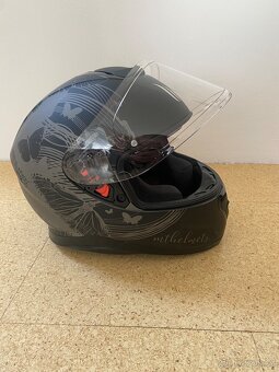 Helma na motorku - 4