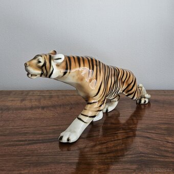 STAROŽITNÝ PORCELANOVÝ TYGR - ROYAL DUX - 4