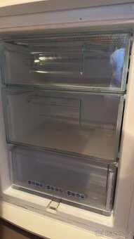 Lednice s mrazákem Electrolux - 4