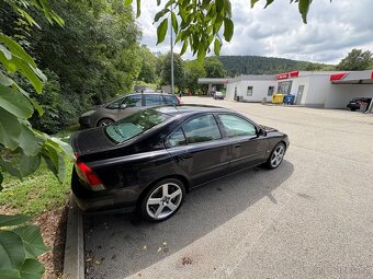 Volvo S60 R AWD 220kw 2.5T manual - 4
