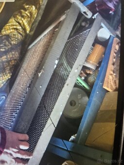 2x postel halabala, 2x židle Philippe, koberec ,květináč - 4