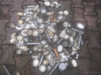 Prodám staré a starší vánoční formičky na cukroví. - 4