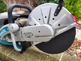 Prodám rozbrušovací pilu - Makita DPC 7311 - 350mm (4,2kw) - 4