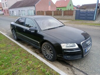 Audi A8 4.0 TDI V8 • 2004 • Pojízdná • Na opravu / projekt • - 4