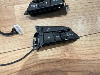 MULTIFUNKCNE TLACIDKA VOLANTU AUDI - 4