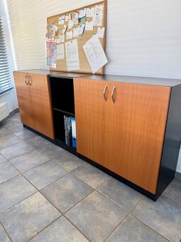 Prodám kancelářský nábytek - 4