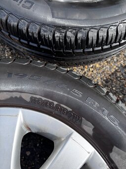 Prodám originální kola 195/65 R15 na Volkswagen - 4