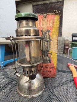 Prodám starožitnou petrolejovou lampu - 4