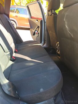 Volkswagen Passat B6 2.0 TDI - 4
