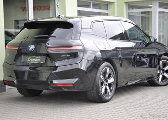 BMW iX xDrive40 326k - 4