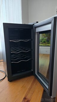Vinoteka Philco pw8 - 4