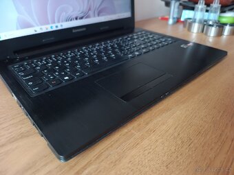 Lenovo, čtyřjadro AMD A8, 8Gb/1TB SSHD, Win11 - 4