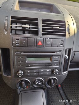 VW POLO, 2007, KLIMA, 1.2 I 40KW, HAVAROVANÉ - 4