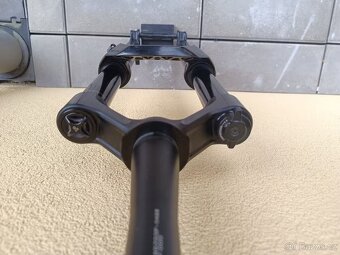 Rock Shox Lyrik Select, 150mm, 29 - 4
