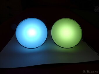 SKVĚLÁ STOLNÍ LAMPA PHILIPS HUE, SÉRIE HUE GO V2 - 4