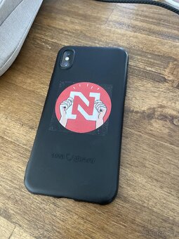 iPhone X (2018, 64 GB) - 4