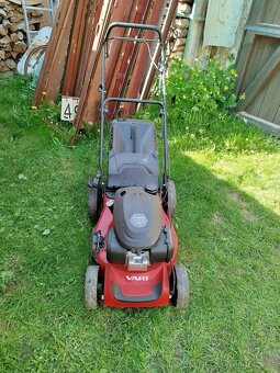 Pojezdová sekačka Vari s motorem Honda GCVx145 - 4