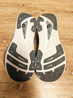 Běžecké boty Topo Athletic Phantom 3 WIDE (vel. 42.5) - 4