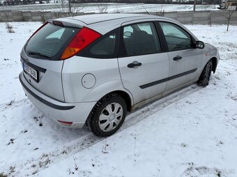 Ford Focus 1.6 74kw - 4