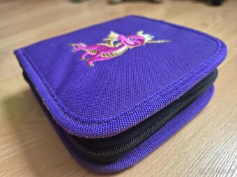 Predám púzdro na PS1 hry Spyro - 4