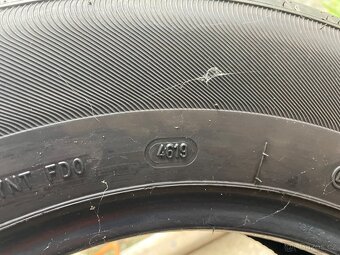 Prodám letní pneumatiky 215/70/15c - 4