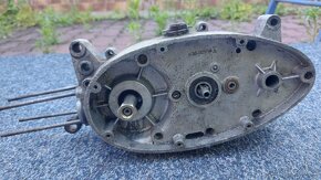Prodáno Nevolat - Prodám nek. motor, náhon tach. a spojku - 4