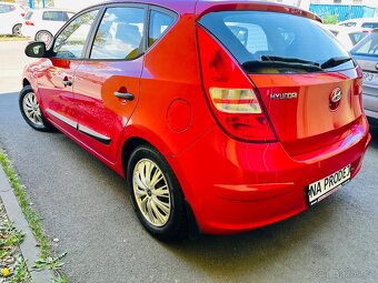 HYUNDAI i30 1.4 i BENZÍN NAJETO JEN 100 TIS KM - 4