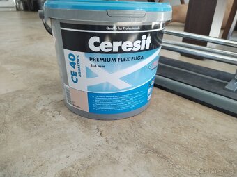 Ceresit - CE 40 BAHAMA - elastická spárovací hmota 5 kg
- 4