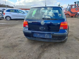 VW Golf č. 1083 - 4
