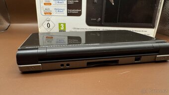 Nintendo DSi XL - 4
