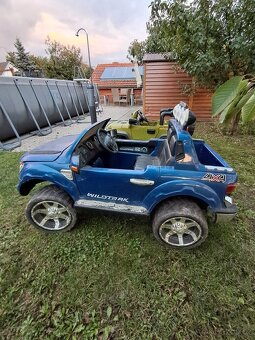 Prodám Elektrická autíčka . - 4
