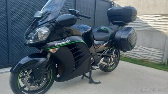 Kawasaki GTR 1400 - 4