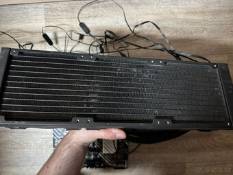 Gigabyte Aorus WaterForce 360 - 4