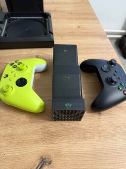 Xbox Series X 1TB SSD Black - 4