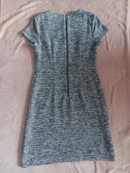 Karl Lagerfeld pletené šaty vel.36/38 - 4