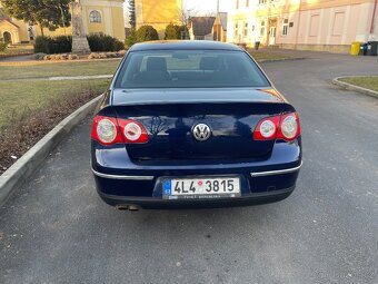 Volkswagen PassatB6 sedan 2.0 TDI - 4